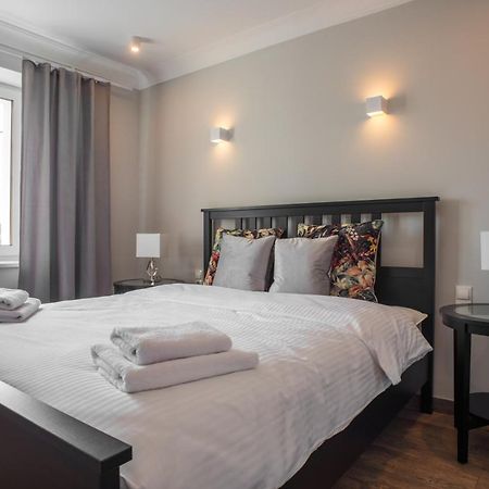 Apartamenty Rynek 27 โปรชคอฟ ภายนอก รูปภาพ